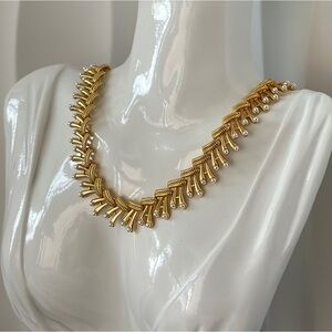 Luxury European Retro Style Necklace